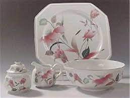 Mikasa silk flowers (f3003) was produced from 1980 to 2006 as a complementary pattern to the continental white collection. Vintage 5 Piece Serving Set Silk Flowers By Mikasaf3003 Etsy In 2021 Silk Flowers Blue Flower Vase China Patterns