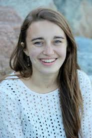 Ellie Dolan's Instagram, Twitter & Facebook