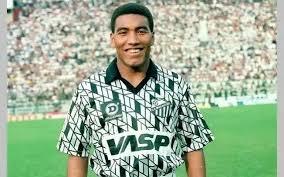 Uniforme de goleiro (não oficial) red bull bragantino. Bragantino 90 Futebol Esportes Olimpicos Futebol Brasileiro