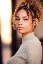 Mariah Ann's Instagram, Twitter & Facebook