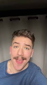 How Old Is Noah Crawford