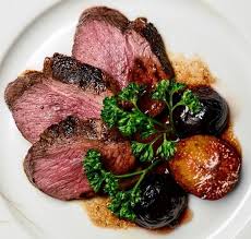 Grand Classique Des Repas Dominicaux Le Roti De Boeuf N 39 Est Pas Toujours Facile A Reussir A La Cocotte Ou Au Recette Roti De Boeuf Roti De Boeuf Recette