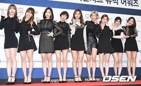 Twice Red Carpet From 6th Gaon Chart Music Awards Once