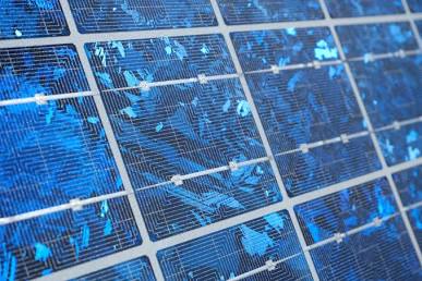 File:Close-up of a polycrystalline solar PV panel.jpg - Wikimedia ...