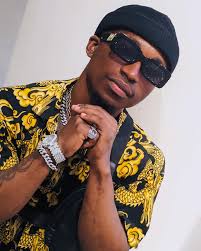 Robert luis official (@robertluis_official) • Instagram photos and videos