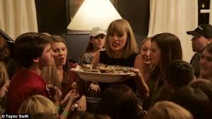Secret stars, stars sessions models, secret stars lisa, secretstars nita, star sessions lilu. Inside Taylor Swift S Homes For New Album 1989 Secret Sessions Daily Mail Online