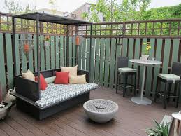 Mr dream outdoor furniture rattan round lying bed tent daybed. Outdoor Daybeds Let You Enjoy Summer In Comfort And Style