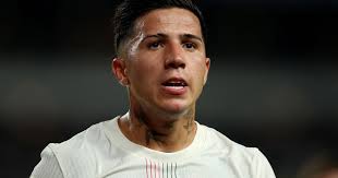 Repudiable: Precandidato a Concejal en ROLDAN agredió a docentes de la  Escuela Fiscal 229