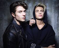 Find the perfect benji e fede stock photos and editorial news pictures from getty images. Benji E Fede In Concerto All Arena Nel 2020 Daily Verona Network
