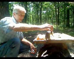 05-07-2012 James Marohn y la ardillita