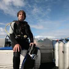 If you have done even a little bit of research into getting your scuba diving certification, you would have noticed there are dozens of organizations to choose from. Dive Maui And Lanai Hawaii Diving Extended Horizons