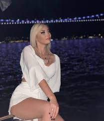Gizem : sexy escort girl from Adana (Türkiye)