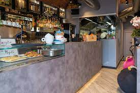 Bistrot 27 Progettazione E Ristrutturazione Del Locale E Arredi Progetti Celleligure Bistrot Banconi Arredamento