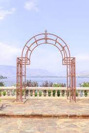 Lake Chelan Wedding Venue Visits Siren Song Wines Wedding Venues Venues Wedding