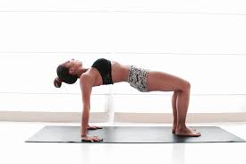 ウォーキング+ヨガでダイエット効果UP！脂肪燃焼に最適な時間や心拍数 ...