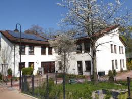 Im jahr 1993 wurde es um den hinteren anbau erweitert, der u. Haus Der Diakonie In Cadolzburg Auf Wohnen Im Alter De