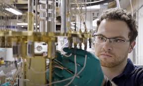 Major Breakthrough As Quantum Computing in Silicon Hits 99% Accuracy