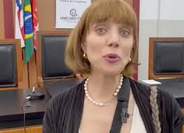 A Unicorp-TJBA inaugurou, na sexta-feira (6), o Polo do Centro-Sul, sediado  em Vitória da Conquista. A unidade atenderá 35 comarcas com cursos e  seminários presenciais para magistrados, servidores e a ...