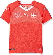The national team is controlled by the swiss football association and is protected by cas and by roger harstall. Puma Suisse Kinder Home Replica Shirt Puma Red Puma White 164 Amazon De Bekleidung
