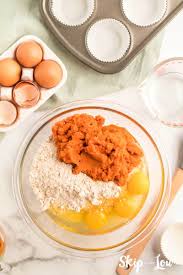 For those on ww, it's an easy, economical homemade alternative to buying. Pumpkin Muffins That Start With A Cake Mix Yum Skip To My Lou