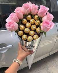 Fererro Rocher Chocolate Flower Bouquet Gift Ideas Food Candy Romantic Anniversary Valentine S Da Valentine Bouquet Flowers Bouquet Gift Gift Bouquet