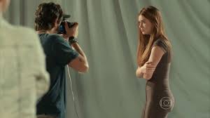 Marina ruy barbosa estava linda, rica e dica na coletiva de imprensa que rolou ontem (20) para divulgar a nova novela da globo, totalmente demais. Totalmente Demais Eliza Aceita Ser Modelo E Faz Fotos Para Concurso Voz Da Bahia