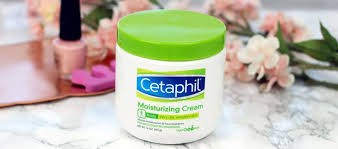 Foundation yang bagus untuk kulit kering tentu berbeda dengan untuk kulit berminyak. Info Terbaru Harga Cetaphil Moisturizing Cream Daftar Harga Tarif