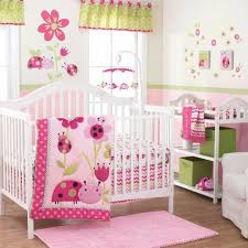 Am schönsten wirkt die sanfte farbe, wenn du sie sparsam einsetzt. Babyzimmer Grau Rosa Alle Farben Der Natur Im Kinderzimmer Madchen Rosa Grun Gelb Marienkafer Deko Blumen Kinder Zimmer Babyzimmer Madchen Kinderzimmer