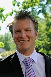 Garantert julestemning fra bent hamer. Home For Christmas Tv Series Wikipedia