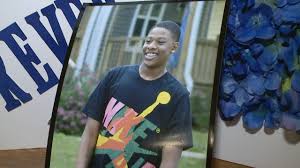 He played for marshall high school. Milwaukee Teen Dies Playing Basketball In Chicago Tournament