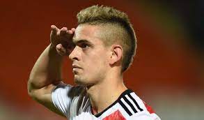 Toda la información de santos borré (rafael santos borré), jugador del river plate en la temporada 2021 en as.com. Santos Borre Marco Y River Plate Alcanzo Su Primer Triunfo De 2019 Antena 2