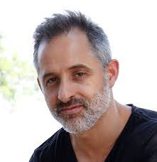 Aglae Martinez's Instagram, Twitter & Facebook