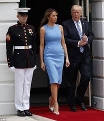 Melania Trump Wears A Blue Dress To Meet Panama S President Fashion Trump Fashion Melania Trump