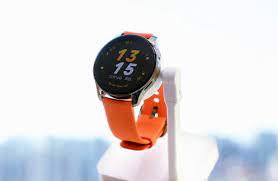 Die Vivo Watch 2 zeigt sich auf Fotos ...