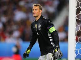 Manuel neuer spielt bei der em mit einer kapitänsbinde in regenbogenfarben. Em 2016 Manuel Neuer Torwart Ebenso Guter Kapitan Wie Feldspieler Fussball
