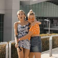 Сегодня мы узнаем, как шли к славе настя ивлеева, регина тодоренко, леся никитюк и другие артистки. 900 Tysyach Rublej Za Post V Instagrame Na Chem Zarabatyvaet Nastya Ivleeva