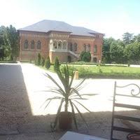 La circa 15 km de bucuresti se afla palatul mogosoaia, care timp de aproape 120 de ani a apartinut familiei brancoveanu. Restaurant Palatul MogoÈ™oaia Romanian Restaurant