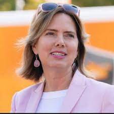 Jun 21, 2021 · het volgende kabinet moet fors meer geld besteden aan het aanleggen, onderhouden en beheren van wegen. Cora Van Nieuwenhuizen Cvnieuwenhuizen Twitter