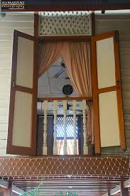 Rumah 2 lantai ini berdiri di lahan 15x20pada lantai 1 rumah ini terdapatcarport 2 mobil, garasi 1 mobil, ruang tamu, mushola, kamar utama + wcruang. 55 Gambar Tingkap Rumah Kampung Terlengkap Koleksi Gambar Rumah Terlengkap