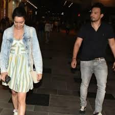 In the celebration pictures, rohan shrestha was seen with his arms wrapped around shraddha. Shraddha Kapoor Rohan Shrestha S Relationship 5 Photos That Prove They Are Madly In Love With Each Other