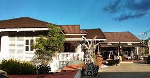 Sarang art hub the place i admired most. Sarang Art Hub Cafe Di Tanjung Malim