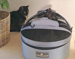 Certified by the center for pet safety for pets 15 pounds. Review Sleepypod Mobile Pet Bed The Conscious Cat