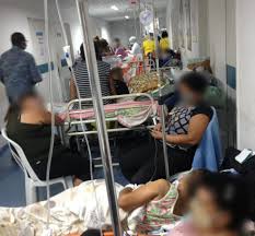 Acompanhantes de pacientes denunciam superlotação e aglomeração em corredor  do Hospital Getúlio Vargas, no Recife | Pernambuco | G1