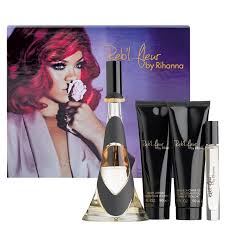 This fruity floral elixir transmits a feeling of bare skin and intimacy. Buy Reb L Fleur By Rihanna 100ml 4 Piece Set Online At Chemist Warehouse