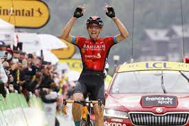 The slovenian explained that, on the penultimate climb, the col de romme, he had decided to break it, before. 1ipzezneoxugfm
