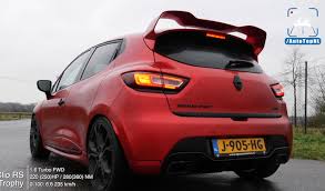 516 resultaten voor renault clio rs. 232 Km H In A Renault Clio Rs On The Motorway It S Possible