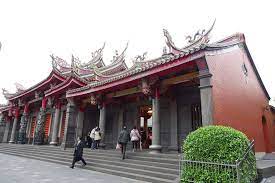 縄文土器(花輪台,茅山,諸磯,五領ヶ台,下小野,堀之内,安行ⅰⅱ) 三中校庭遺跡 市川市曽谷3丁目2 縄文 縄文土器(茅山,花積下層,関山,浮島,諸磯,加曽利e,堀之内)。集落跡、住居跡。古墳時代の土師器・須恵器も出土。 高徳保遺跡 市川市曽谷1丁目3付近 縄文 è¡Œå¤©å®® å°åŒ—è¦³å…‰ã‚µã‚¤ãƒˆ