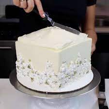 Cover, and refrigerate for at least 4 hours (or preferably overnight). How To Put Fresh Flowers On A Buttercream Cake Chelsweets