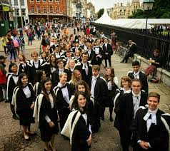 Georgiehenleycentral On Twitter Georgie Henley University Of Cambridge Narnia