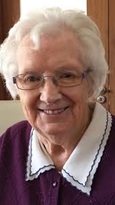 Dolly Tobin's Instagram, Twitter & Facebook